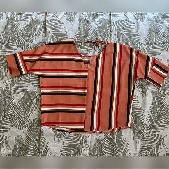 Striped Tie Back Boxy Blouse - Picture 7 of 7